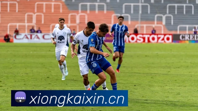 NBA2K24手游球员评分体系更新，传奇球星能力值调整引发讨论